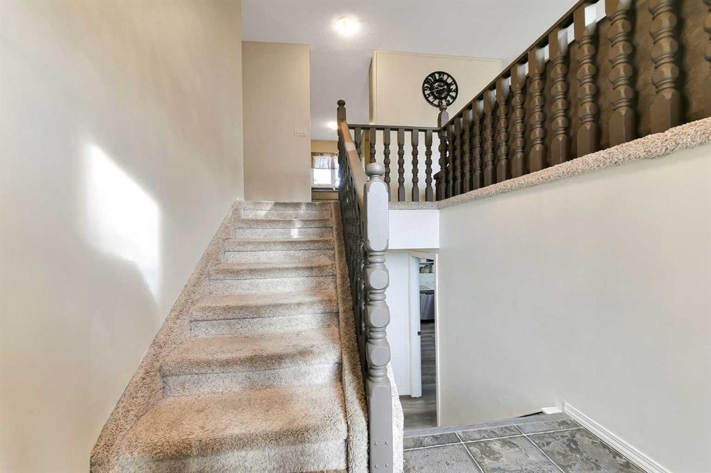 Fifth View of 3920 50A Street , Michener Hill, Red Deer, Alberta, T4P 1G7