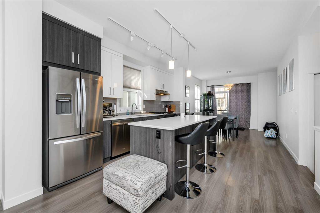 Fifth View of 932 Sherwood Boulevard NW, Sherwood, Calgary, Alberta, T3R 1M9