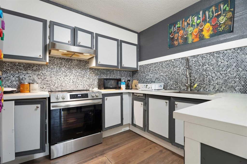 Fourth View of 69, 3745 Fonda Way SE, Forest Heights, Calgary, Alberta, T2A 5W7