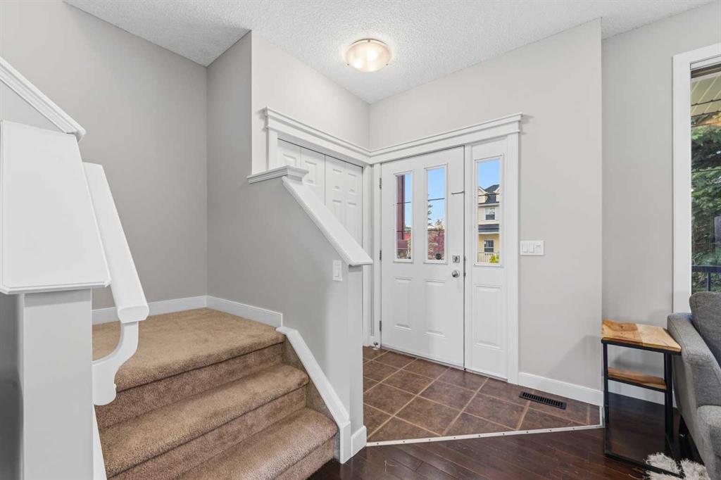 Third View of 66 Evansford Circle NW, Evanston, Calgary, Alberta, T3P 0B1