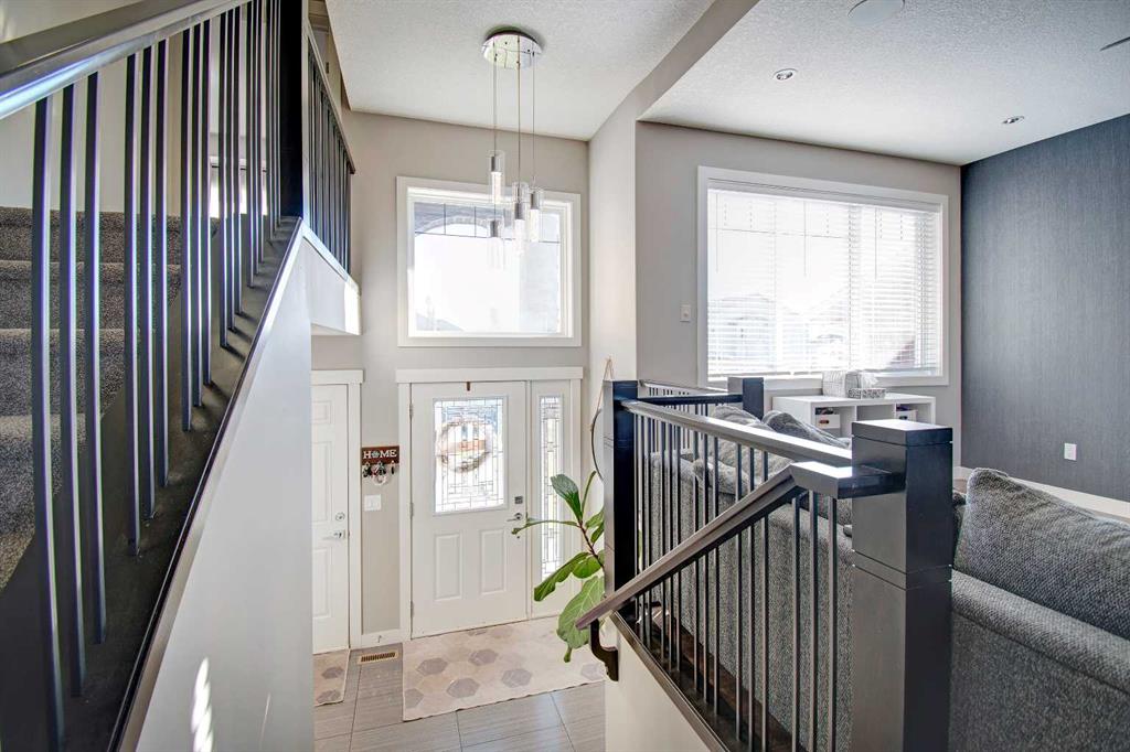 Fifth View of 685 West Highland Crescent , NONE, Carstairs, Alberta, T0M 0N0