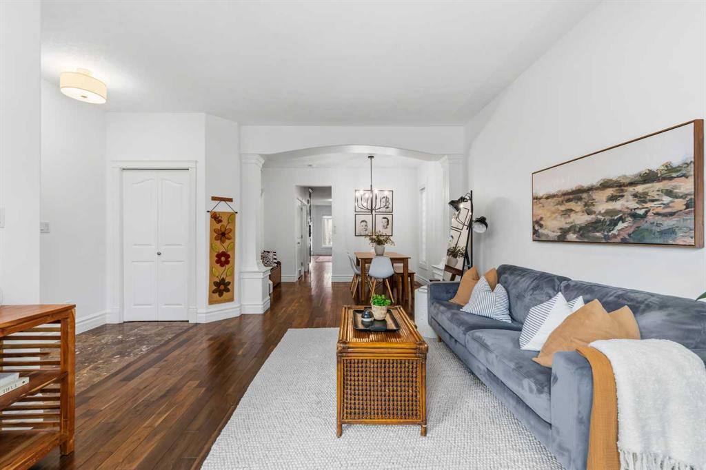 Fifth View of 2422 3 Avenue NW, West Hillhurst, Calgary, Alberta, T2N 0L1