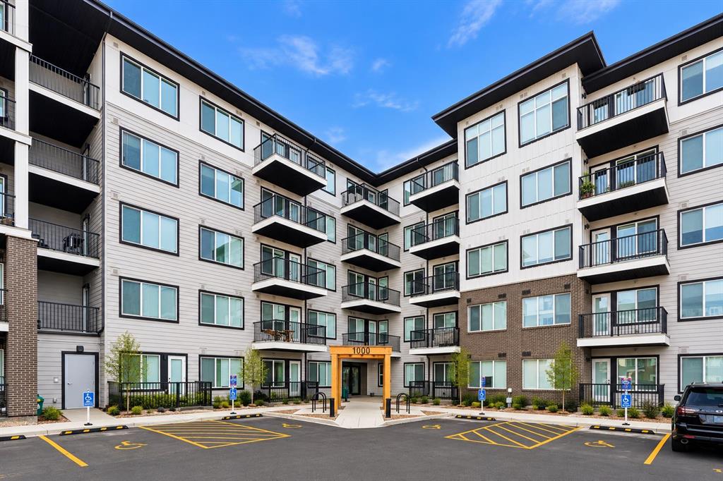 1218, 395 Skyview Parkway NE, A2352985, Alberta,