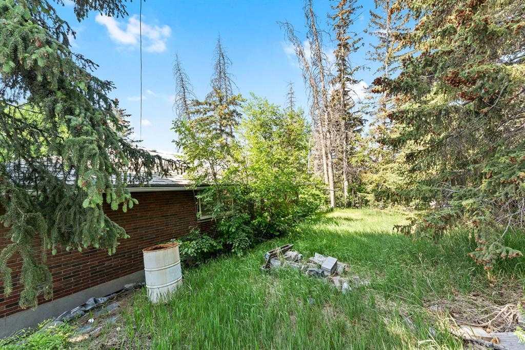 Third View of 1616 11 Avenue NW, Hounsfield Heights/Briar Hill, Calgary, Alberta, T2N 1G9