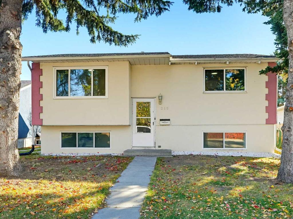 215 Rundlecairn Road NE, A2353032, Alberta,
