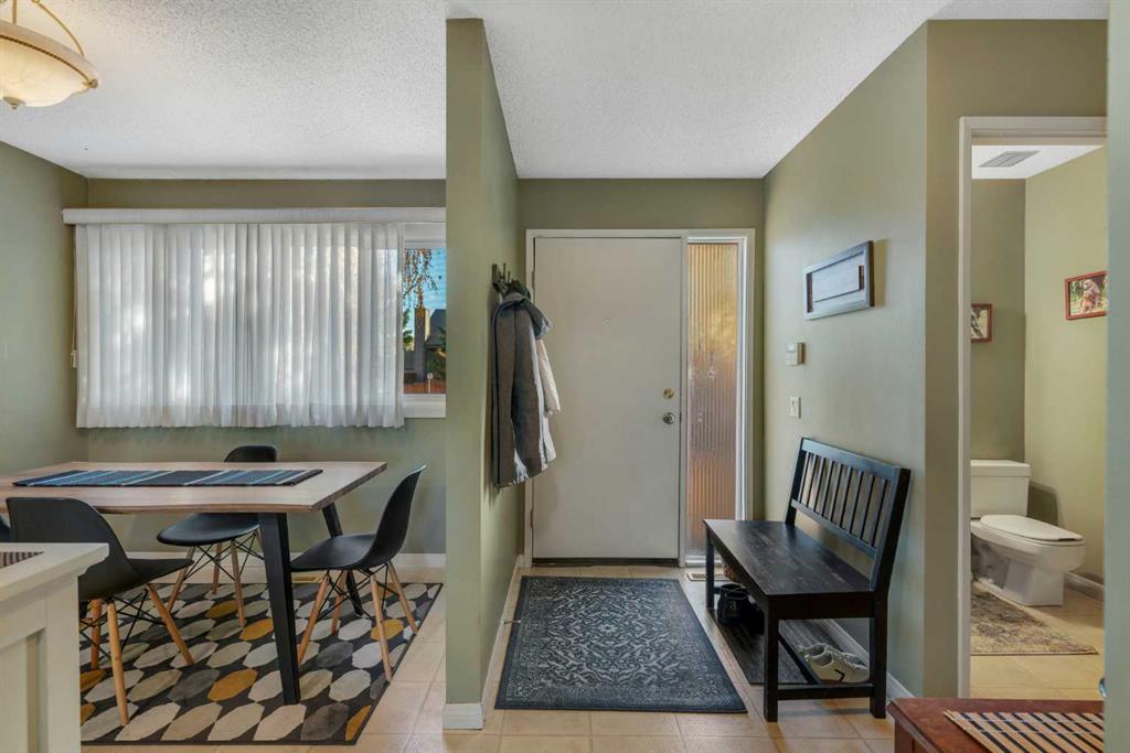 Third View of 92, 2300 Oakmoor Drive SW, Palliser, Calgary, Alberta, T2V 4N7