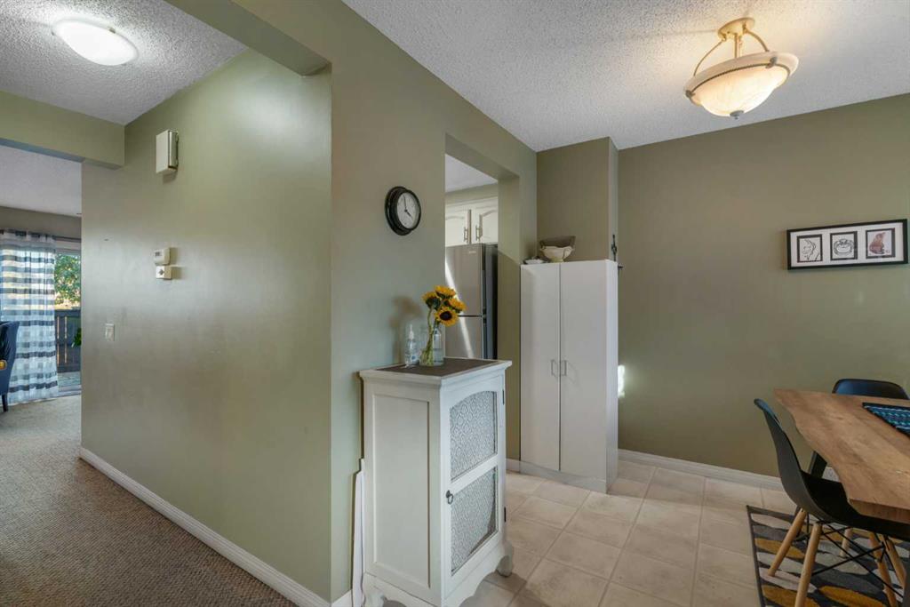 Fourth View of 92, 2300 Oakmoor Drive SW, Palliser, Calgary, Alberta, T2V 4N7