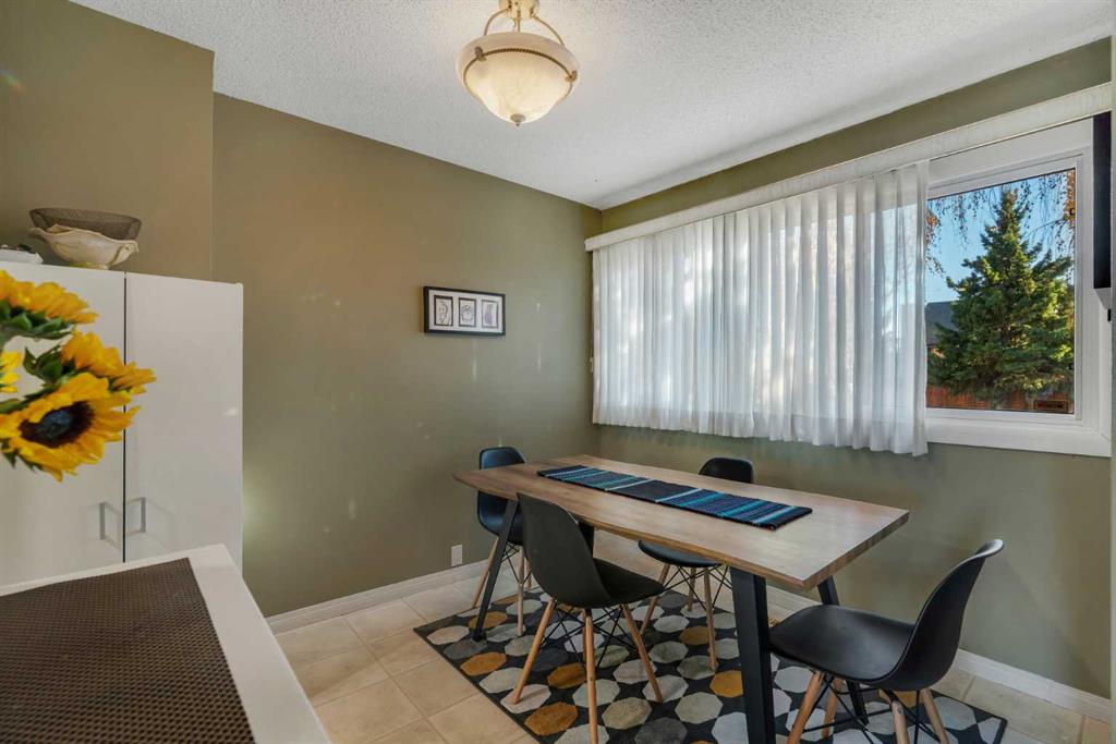 Fifth View of 92, 2300 Oakmoor Drive SW, Palliser, Calgary, Alberta, T2V 4N7