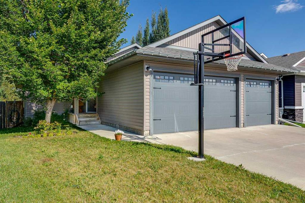 Third View of 5806 45 Avenue Close , Creekside, Rocky Mountain House, Alberta, T4T 0B5