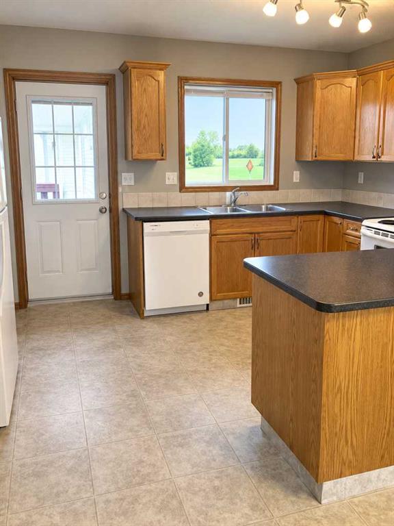 Fourth View of 231 Kendrew Drive , Kingsgate, Red Deer, Alberta, T4P 3Z1