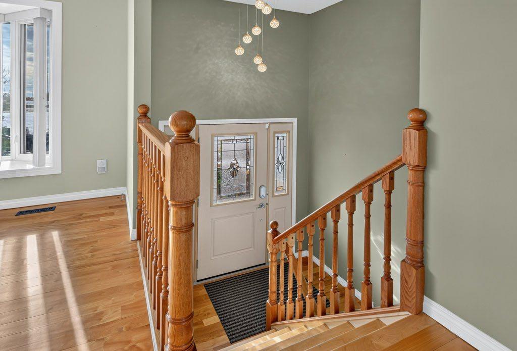 Fourth View of 6024 Pinecrest Way NE, Pineridge, Calgary, Alberta, T1Y 1J9