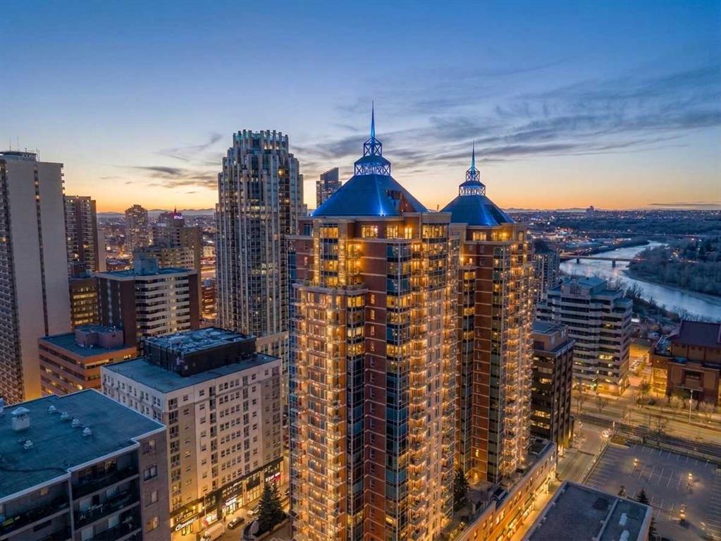 Main View of 2308, 910 5 Avenue SW, Downtown Commercial Core, Calgary, Alberta, T2P 0C3