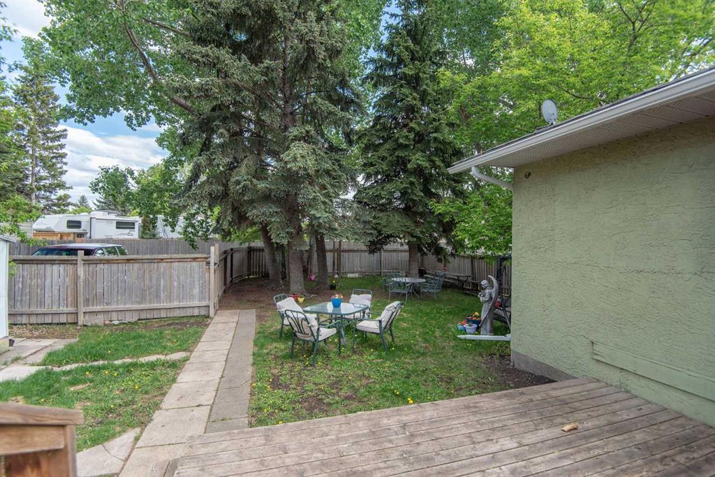 Fourth View of 105 Bell Street , Bower, Red Deer, Alberta, T4R 1L6