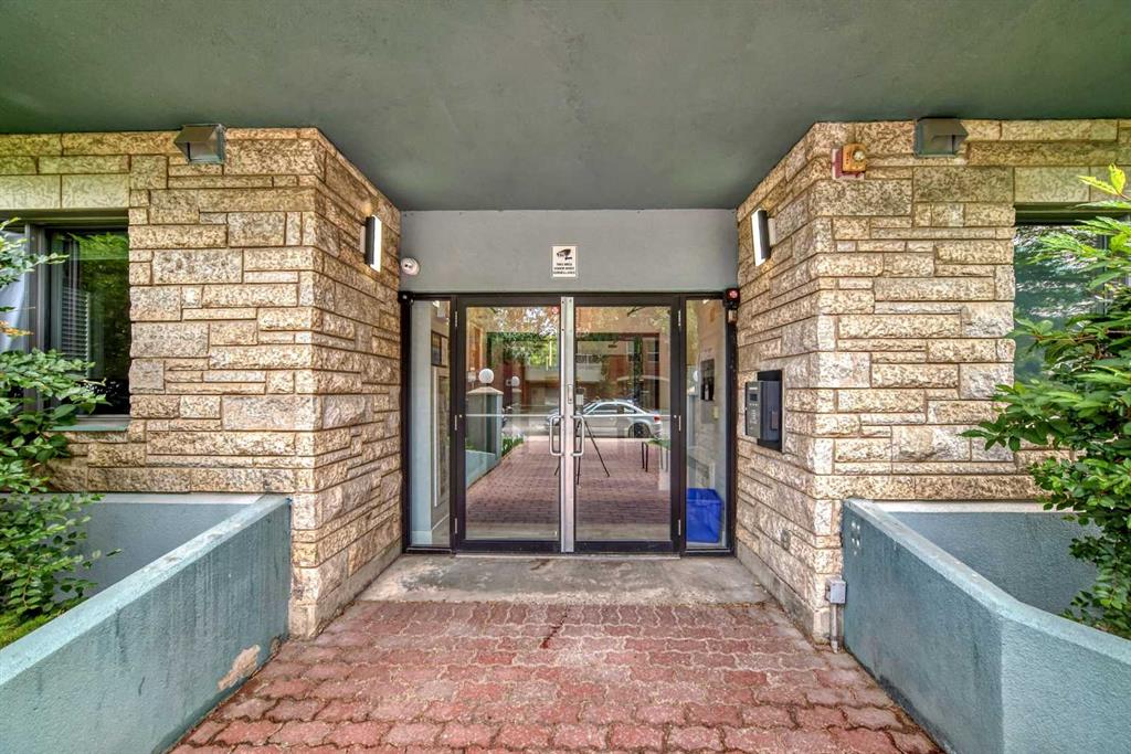Fifth View of 311, 328 21 Avenue SW, Mission, Calgary, Alberta, T2R 0E2
