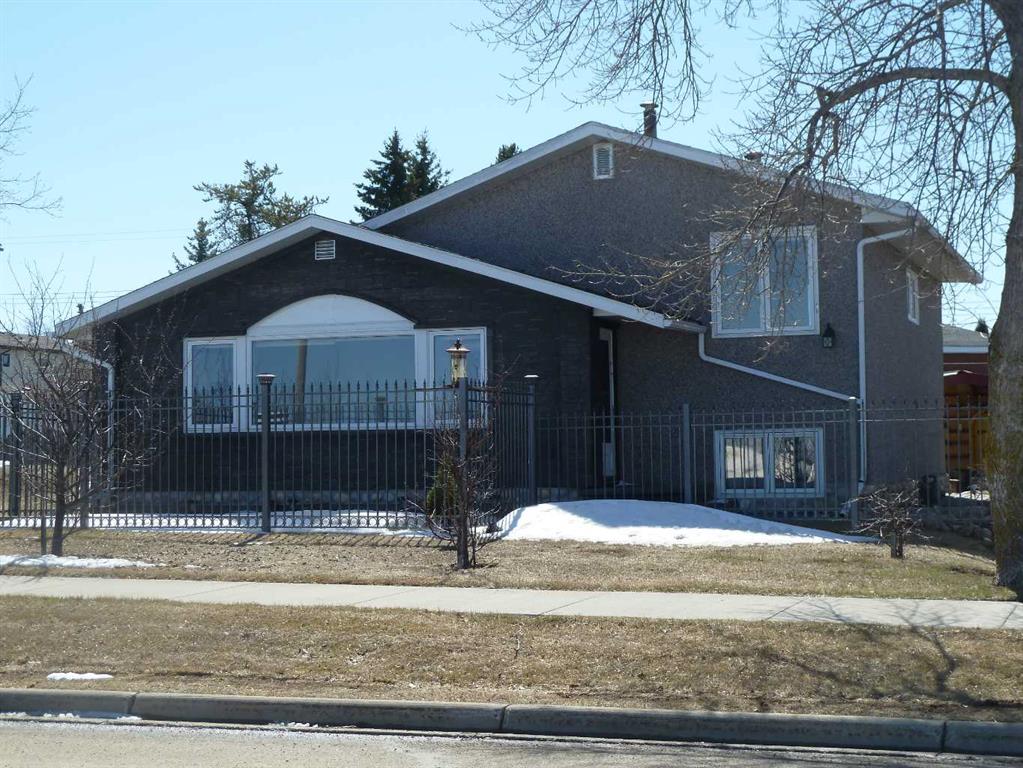 10417 Churchill Drive , A2353123, Alberta,