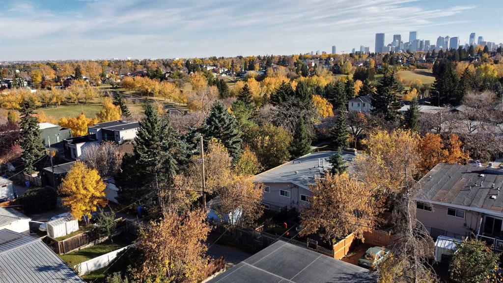 Third View of 933 32 Avenue NW, Cambrian Heights, Calgary, Alberta, T2K 0B1