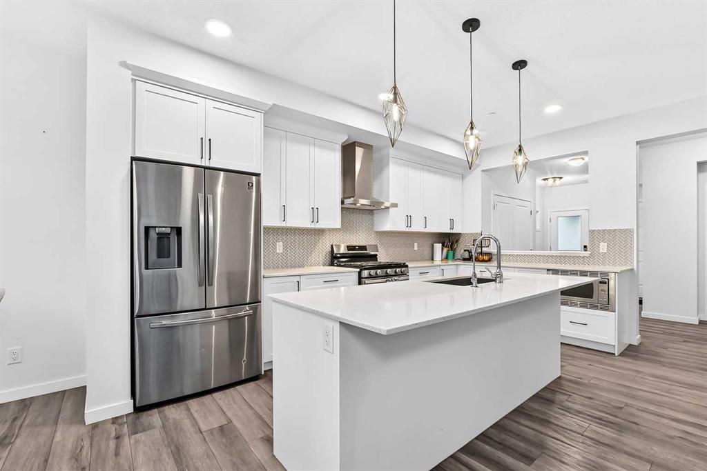 Fourth View of 46 Lucas Heights NW, Livingston, Calgary, Alberta, T3P 1S9