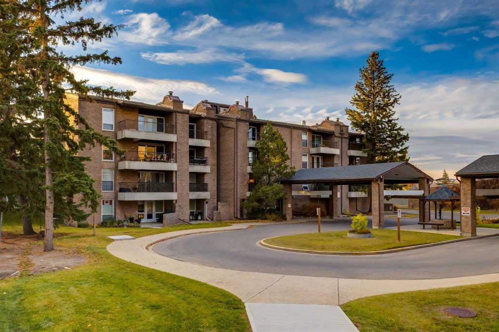 1402, 201 Braeglen Close SW, A2353264, Alberta,