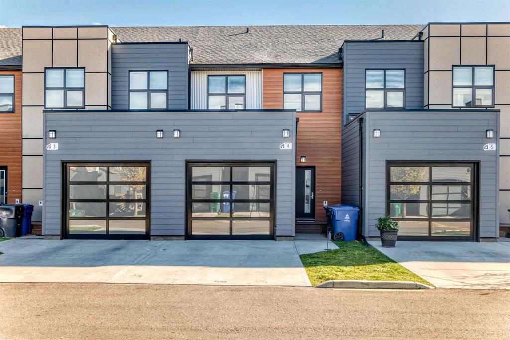 Second View of 4, 69 Aquitania Circle W, The Crossings, Lethbridge, Alberta, T1J 5M5