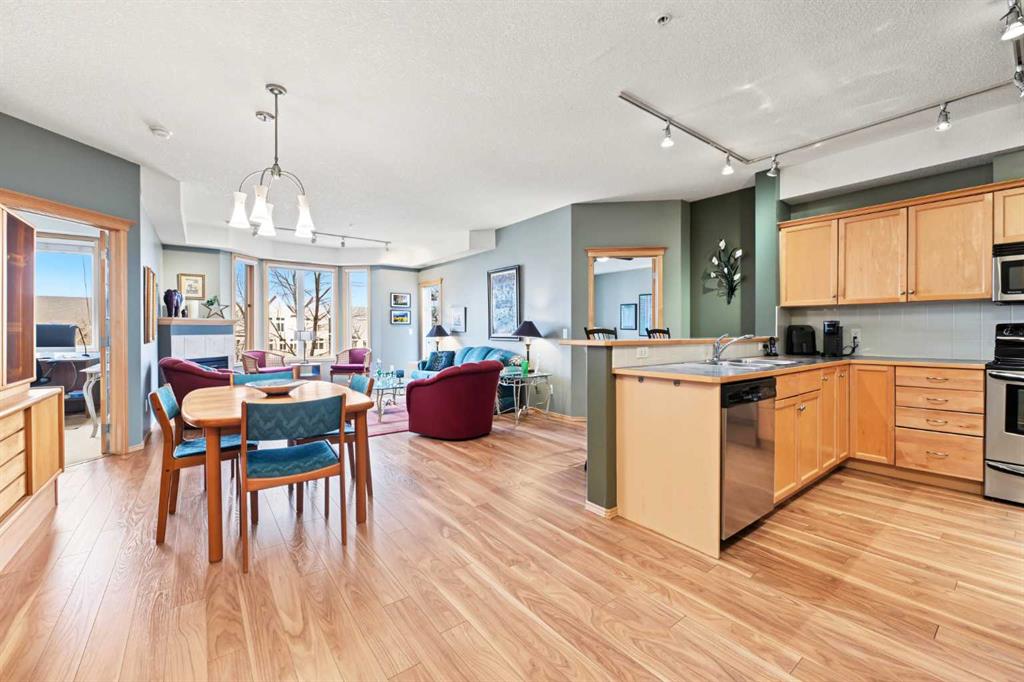 Fourth View of 330, 15 Everstone Drive SW, Evergreen, Calgary, Alberta, T2Y 5B5
