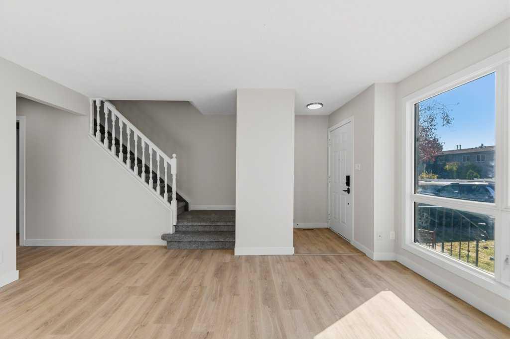 Fifth View of 20, 9908 Bonaventure Drive SE, Willow Park, Calgary, Alberta, T2J 5E3