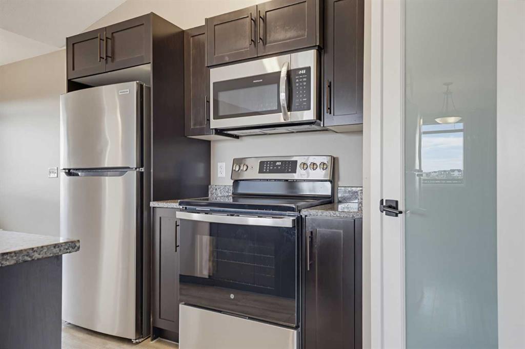 Fourth View of 8301, 2781 Chinook Winds Drive SW, Prairie Springs, Airdrie, Alberta, T4B 3S5