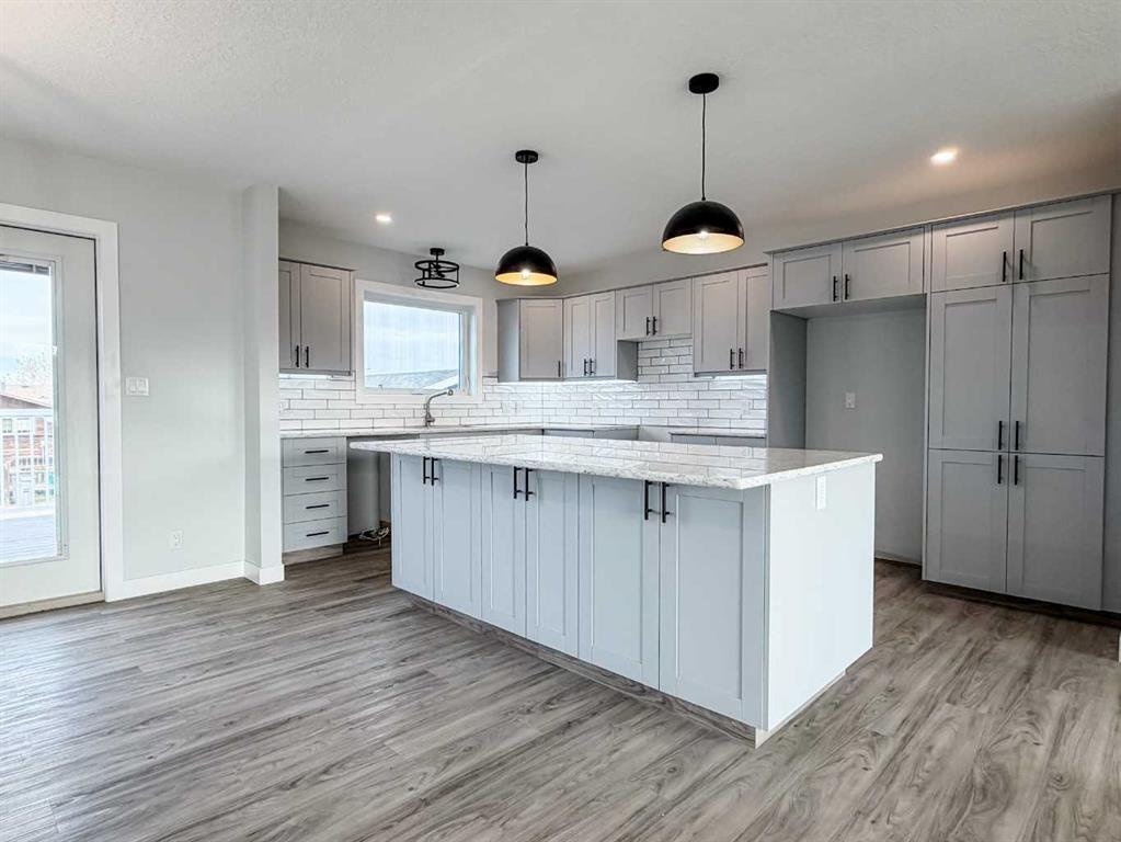 Fourth View of 6404 42 Avenue , Grandview, Stettler, Alberta, T4K1E5
