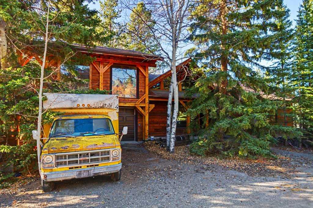 901 15 Street , A2353381, Alberta,