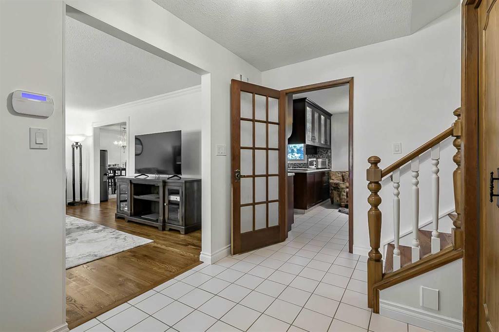 Fifth View of 544 Willingdon Boulevard SE, Willow Park, Calgary, Alberta, T2J 2A9