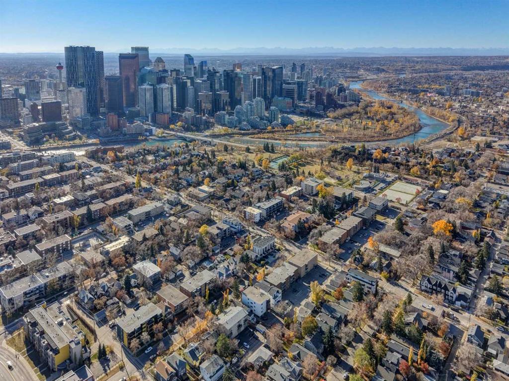 Third View of 342 6 Avenue NE, Crescent Heights, Calgary, Alberta, T2E 0L9