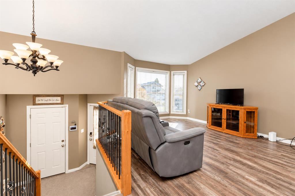 Fifth View of 44 Isaacson Crescent , Inglewood West, Red Deer, Alberta, T4R 3N1
