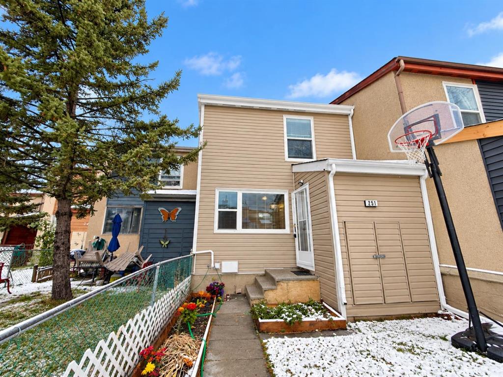251 Pensville Close SE, A2353480, Alberta,