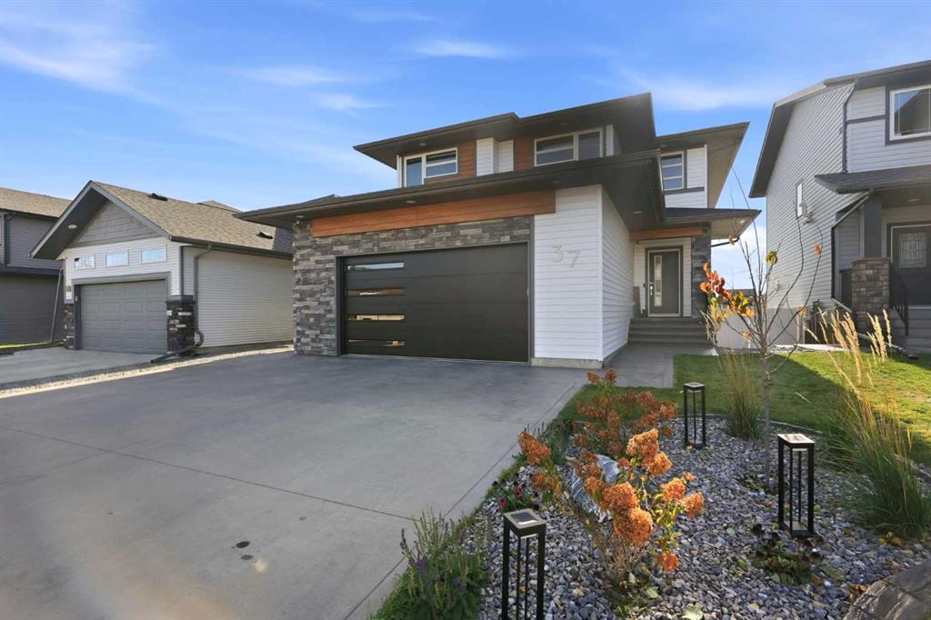 37 Tanner Street , A2353490, Alberta,