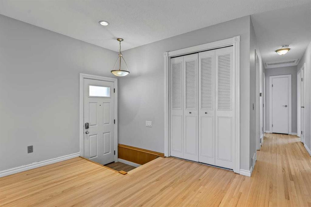 Fourth View of 5212 Marshall Road NE, Marlborough, Calgary, Alberta, T2A 2Y9