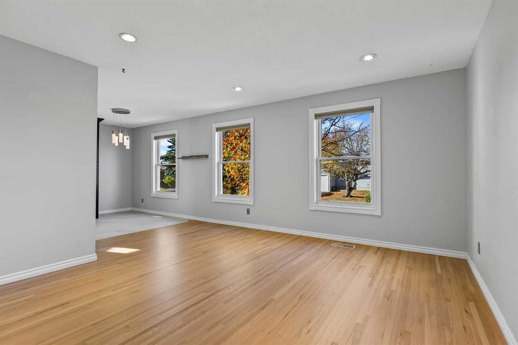 Fifth View of 5212 Marshall Road NE, Marlborough, Calgary, Alberta, T2A 2Y9