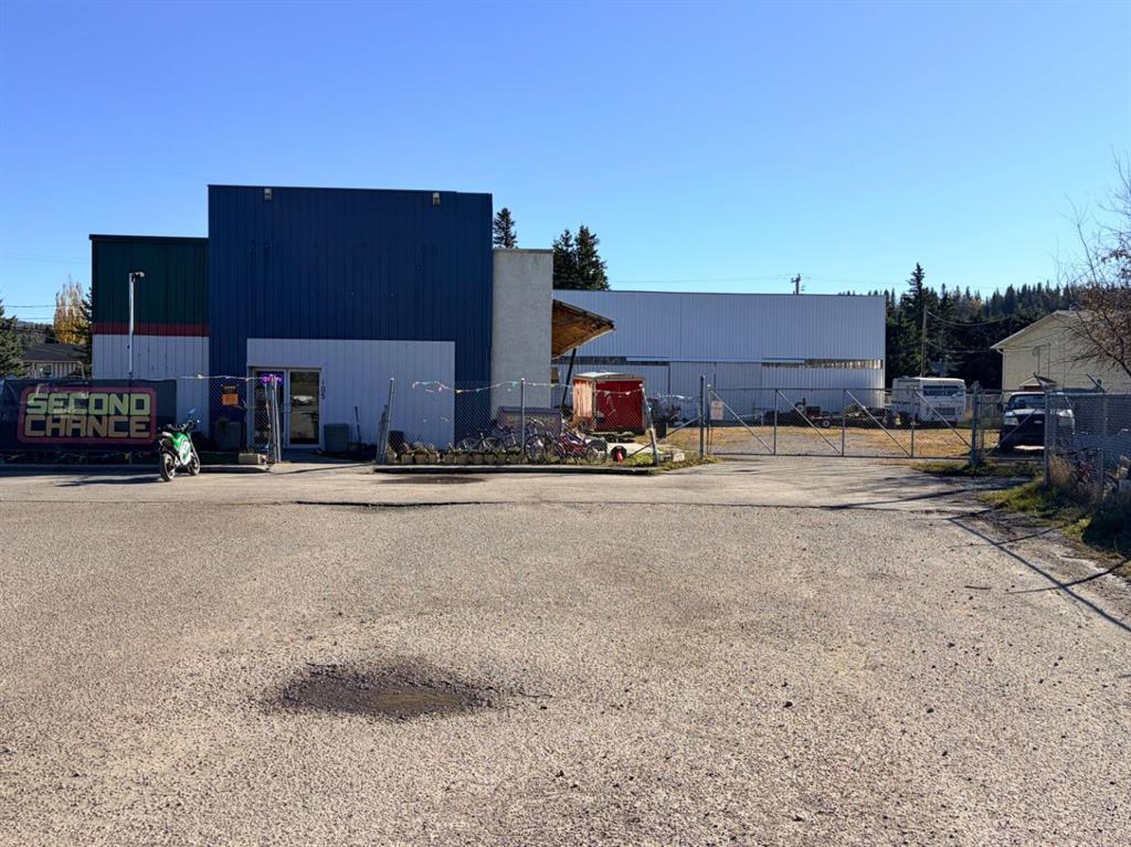 105 Mill Street , A2353563, Alberta,