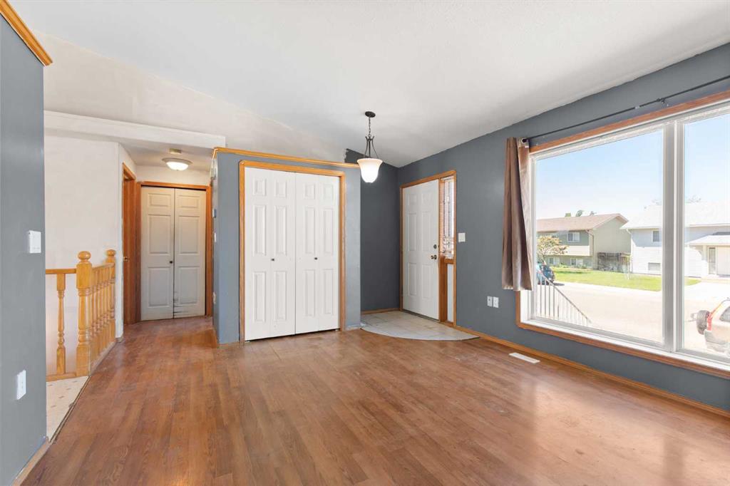 Third View of 2385 Hatcher Drive NE, Northeast Crescent Heights, Medicine Hat, Alberta, T1C1X5