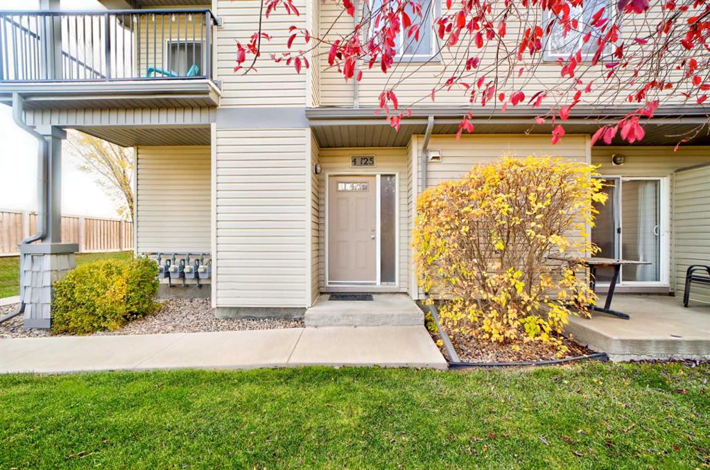 Third View of 4, 125 Silkstone Road W, Copperwood, Lethbridge, Alberta, T1J3A8