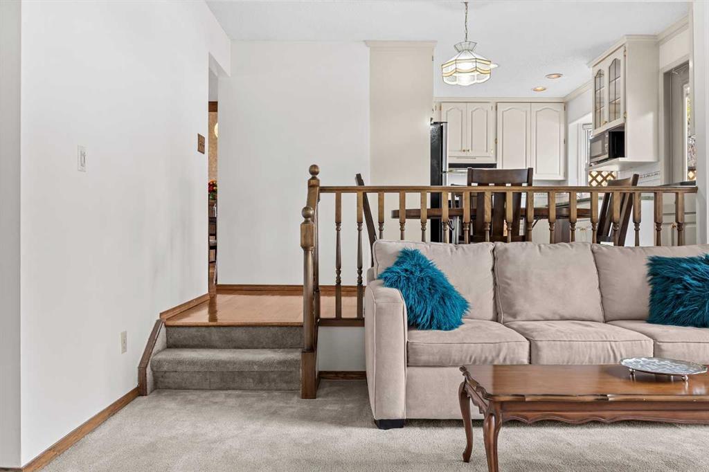 Fourth View of 6268 Silver Springs Hill NW, Silver Springs, Calgary, Alberta, T3B3E6