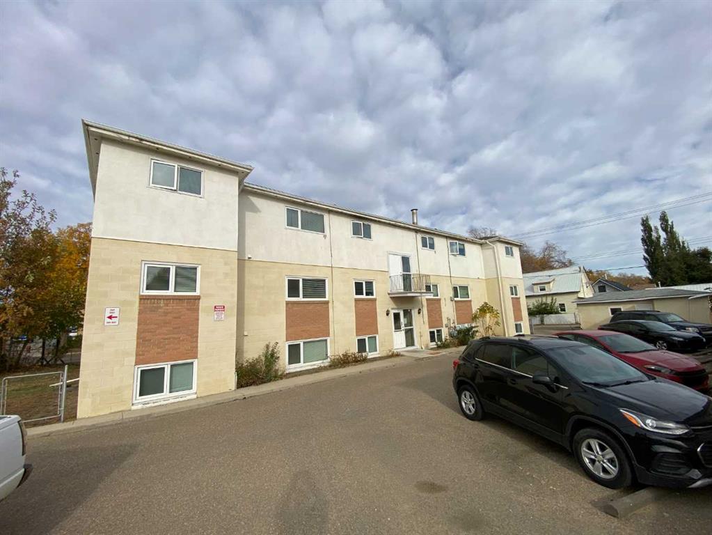 1-12, 104 1 Street E, A2353642, Alberta,