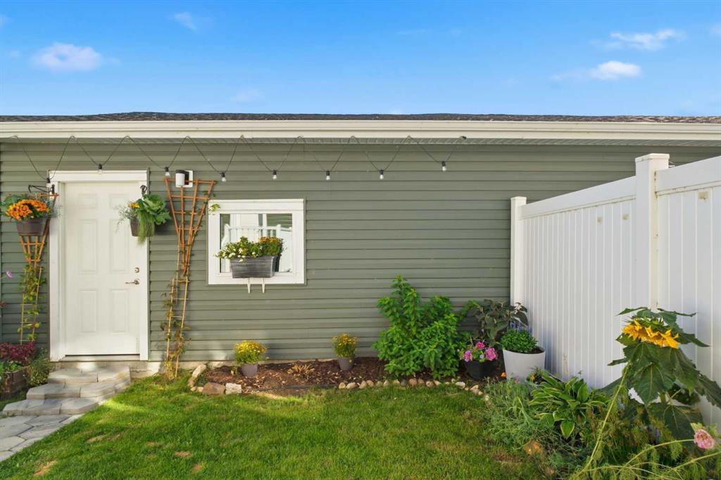 Fourth View of 416 West Lakeview Drive , Dawson's Landing, Chestermere, Alberta, T1X2A4