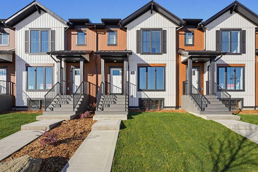 38 Station Drive , A2353670, Alberta,