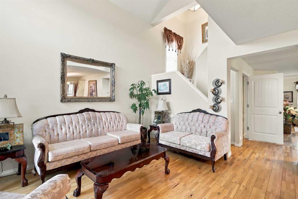 Fourth View of 72 Oak Drive , Oriole Park West, Red Deer, Alberta, T4P0B8