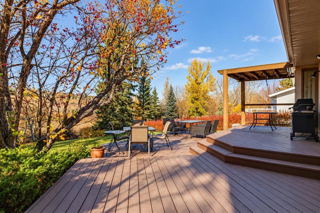 Fourth View of 339 Wildwood Drive SW, Wildwood, Calgary, Alberta, T3C 3E4