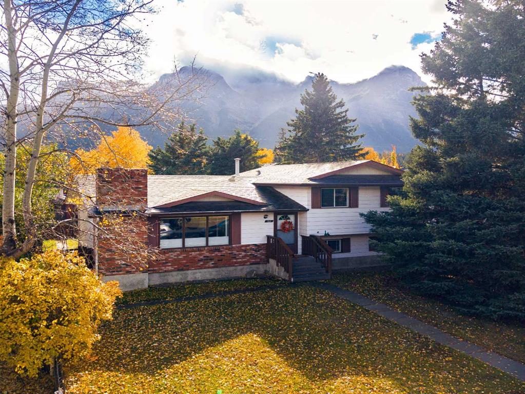 32 Mount Peechee Place , A2353726, Alberta,