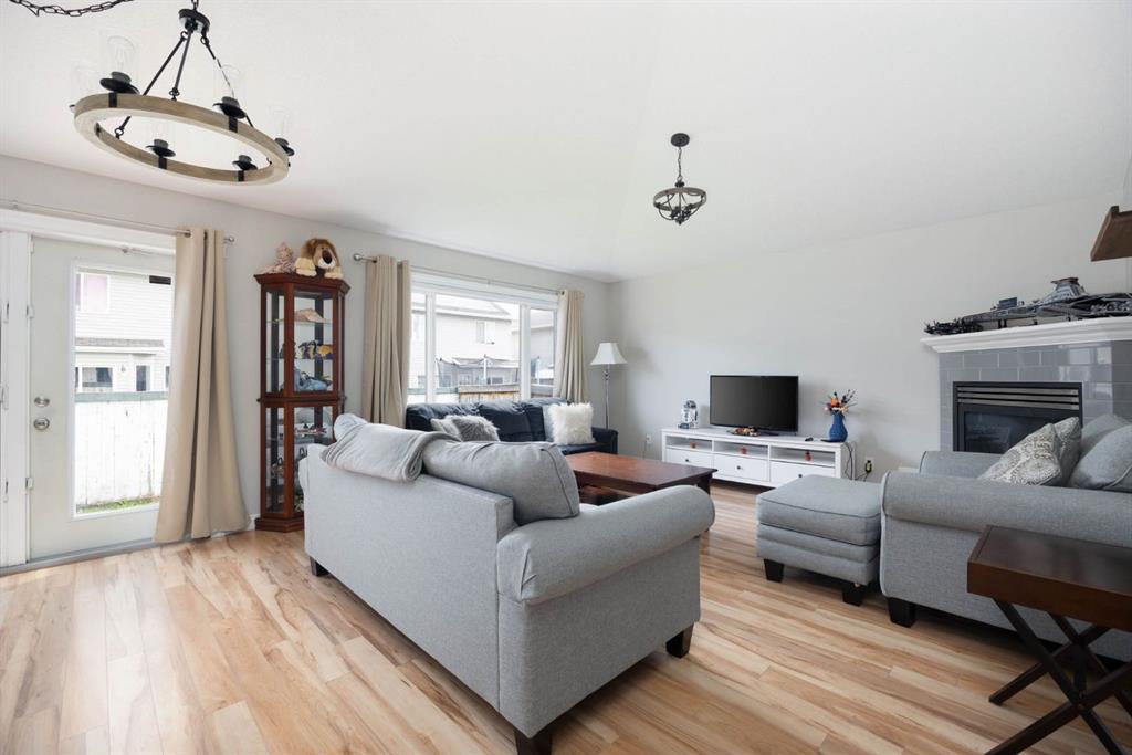 Third View of 177 Swanson Crescent , Timberlea, Fort McMurray, Alberta, T9K 2V9