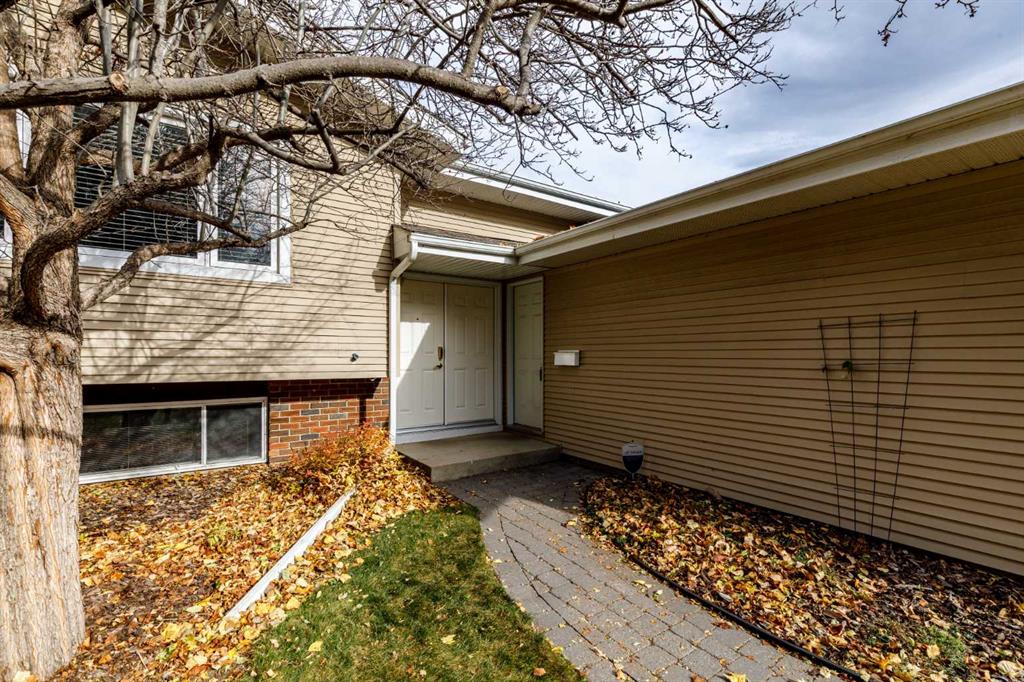 Third View of 102 Welton Crescent , West Park, Red Deer, Alberta, T4N 6B3