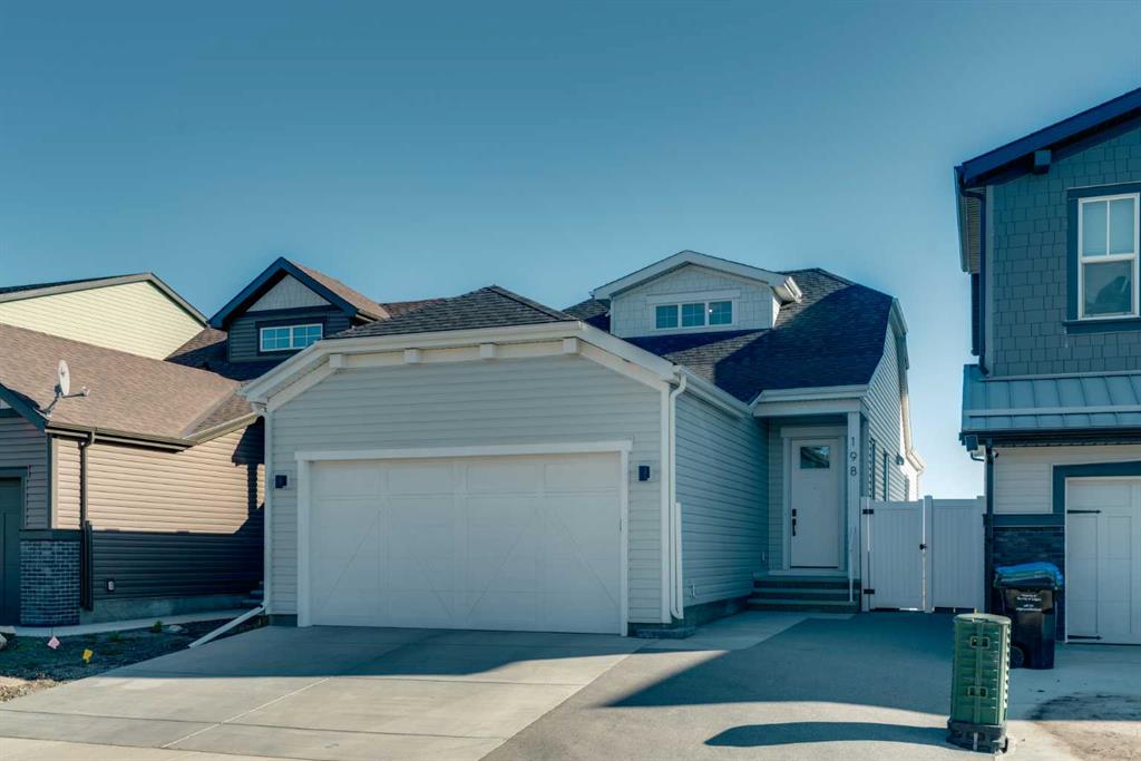 Third View of 198 Savoy Landing SE, Rangeview, Calgary, Alberta, T3S 0L1
