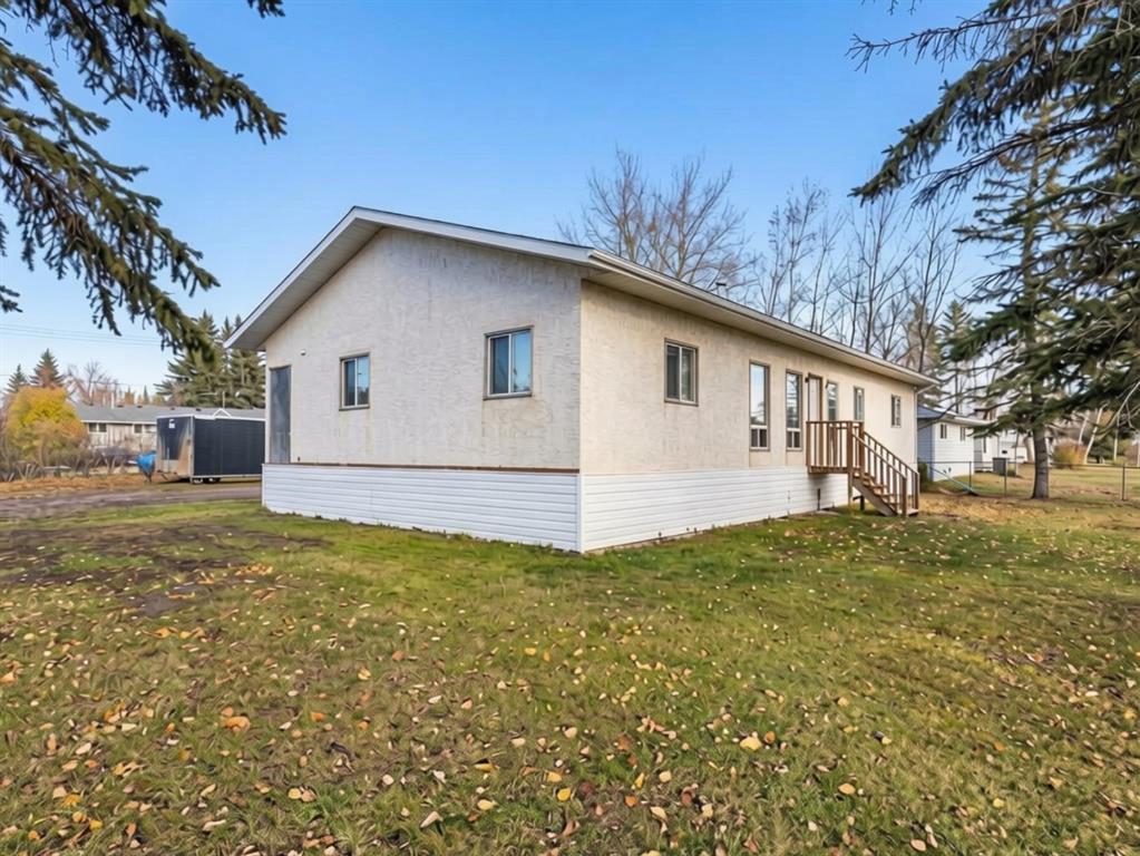 Fourth View of 202 3 Avenue N.E.  , NONE, McLennan, Alberta, T0H 2L0