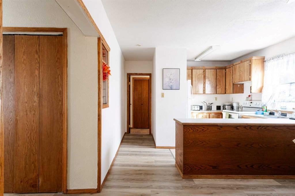 Fourth View of 5203 56 Avenue , NONE, Taber, Alberta, T1G 1L6